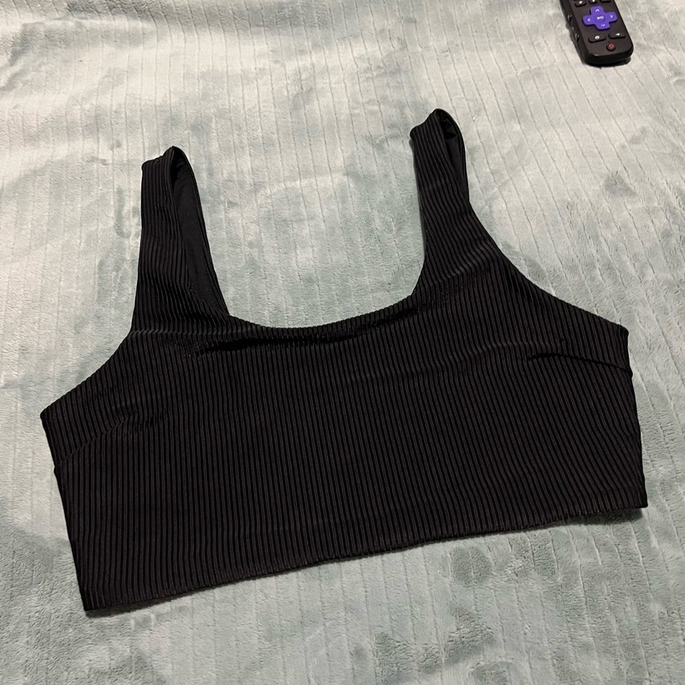 Gym shark swim top